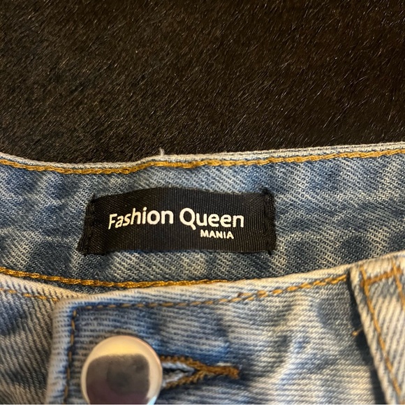 Rhinestone Denim Shorts - Picture 3 of 5